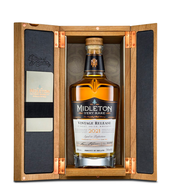 Midleton-Very-Rare-Irish-Whiskey-2021-Edition-Shadow.png