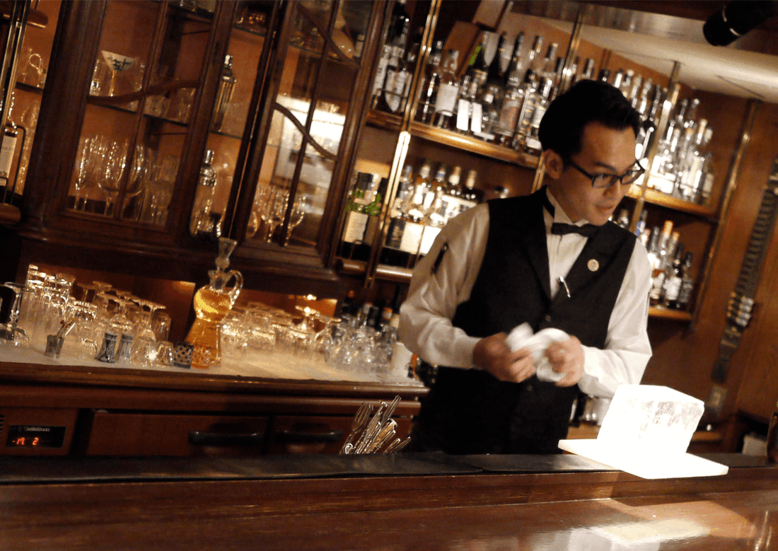 This is How You Serve Perfect Drinks Japanese Style