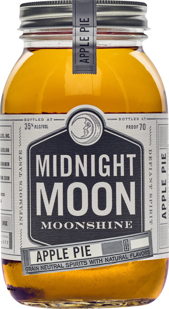 Junior-Johnson-'Midnight-Moon'-Apple-Pie-Moonshine,-North-Carolina,-USA.png